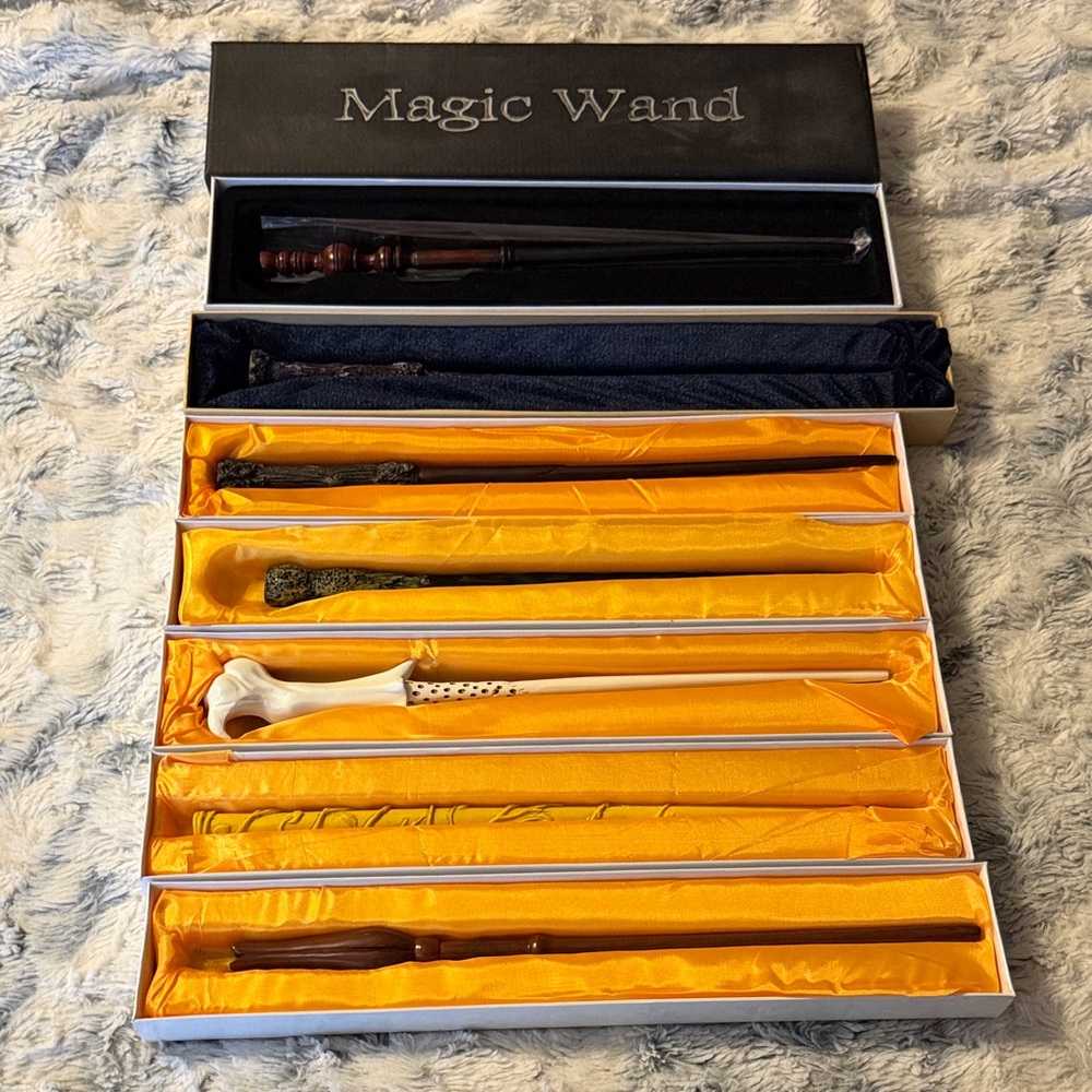 Magic Wand Set with Black and Brown Handles Harry Potter Replicas Lot